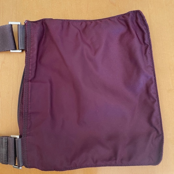 P - 48 Prada Burgundy Nyon Crossbody messenger bag - Picture 10 of 13